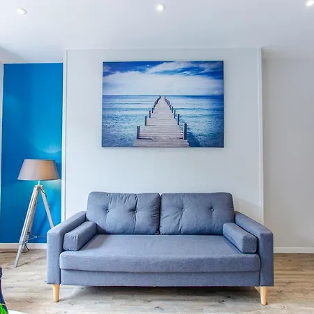 Le Grand Bleu - 3 Min Gare - Stationnement Facile - Fibre Internet - 4 Televisions - Lave Vaisselle *