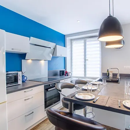 Apartment Le Grand Bleu - 3 Min Gare - Stationnement Facile - Fibre Internet - 4 Televisions - Lave Vaisselle Lorient