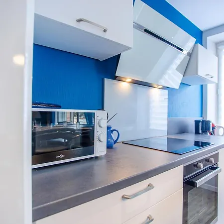 Le Grand Bleu - 3 Min Gare - Stationnement Facile - Fibre Internet - 4 Televisions - Lave Vaisselle Lorient