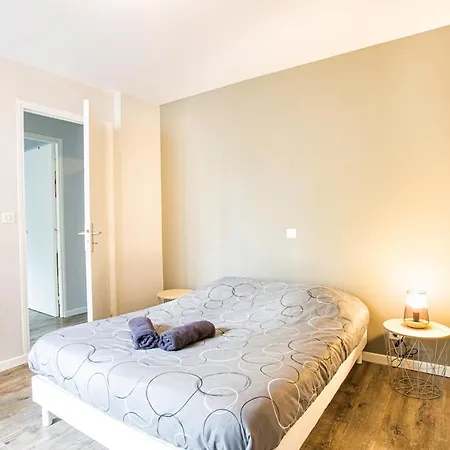 Apartment Le Grand Bleu - 3 Min Gare - Stationnement Facile - Fibre Internet - 4 Televisions - Lave Vaisselle