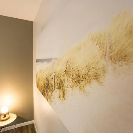 Le Grand Bleu - 3 Min Gare - Stationnement Facile - Fibre Internet - 4 Televisions - Lave Vaisselle Apartment
