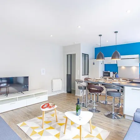 Apartment Le Grand Bleu - 3 Min Gare - Stationnement Facile - Fibre Internet - 4 Televisions - Lave Vaisselle *